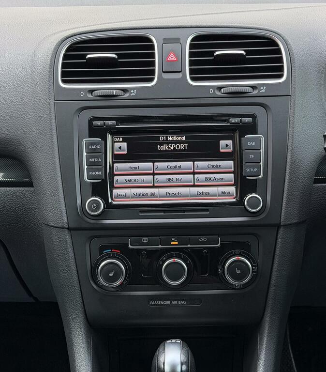 Volkswagen Golf 2.0 Tdi 140 Sportline 9 Services Sensors Black #18