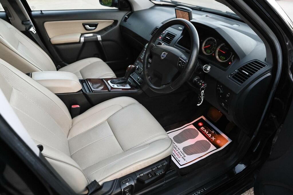 Volvo XC90 2.4 D5 Executive Geartronic 4X4 Black #3