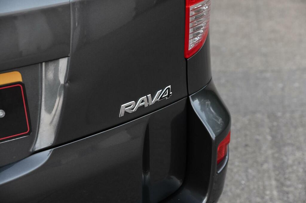 Toyota Rav 4 2.2 D-4d Xt-r Suv 4Wd Euro 5 15 Grey #25