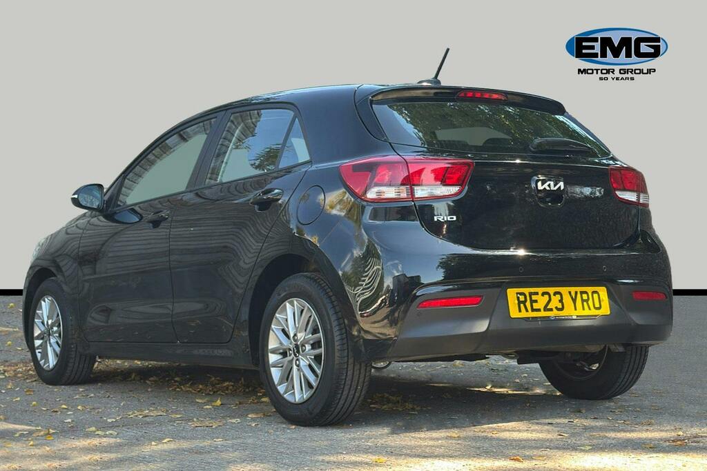 Kia RIO 1.2 2 Hatchback Ss Black #4