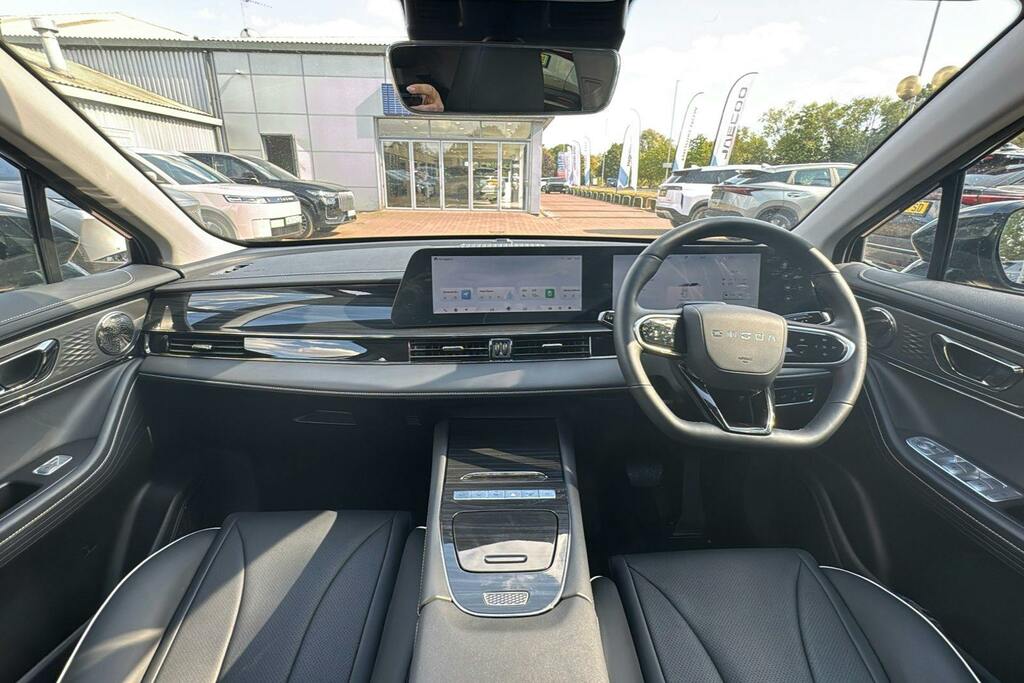 Omoda E5 5 150Kw Comfort 61Kwh Estate Green #8