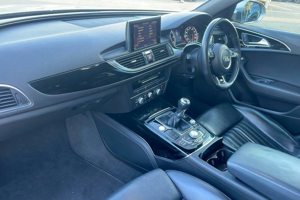 Audi A6 Avant 2.0L Avant Tdi Ultra Black Edition 188 Bhp White #9