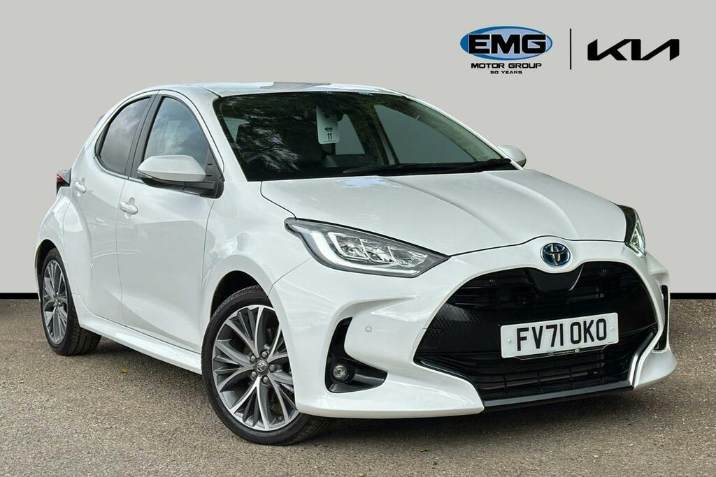 Toyota Yaris 1.5 Vvt H Excel Hatchback Hybrid E Cvt White