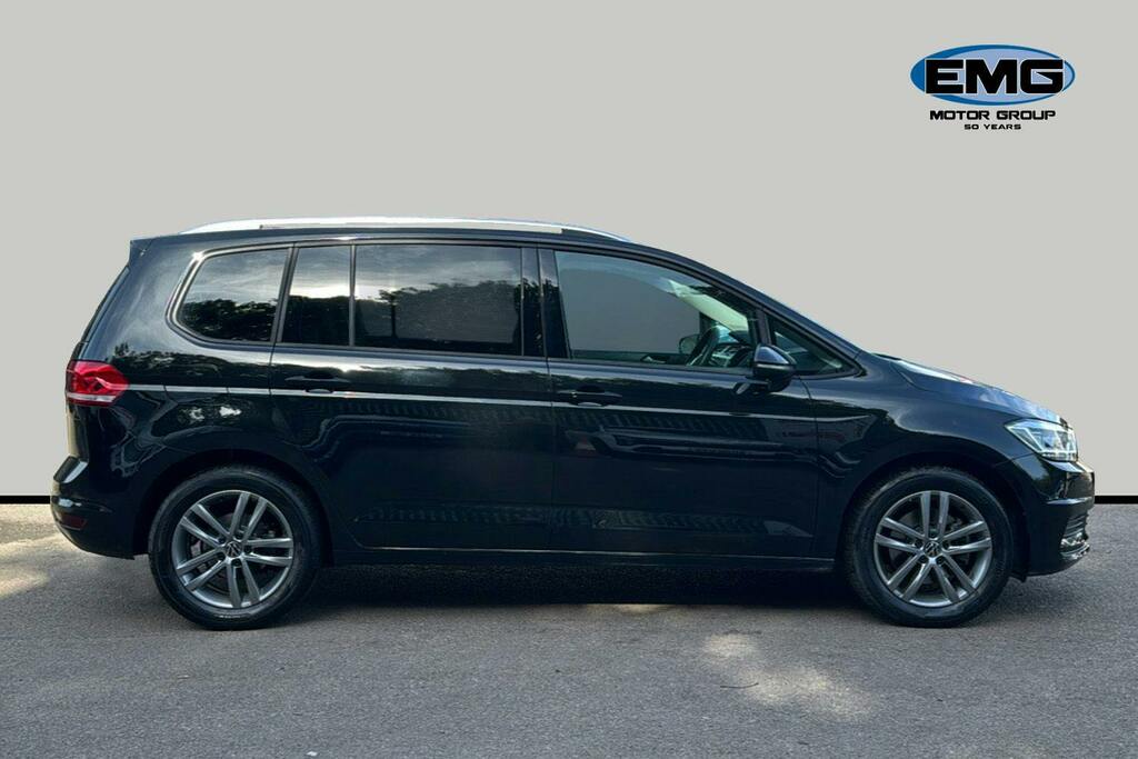 Volkswagen Touran 1.5 Tsi Evo Match Mpv Dsg Ss JMZ1029 Black #3
