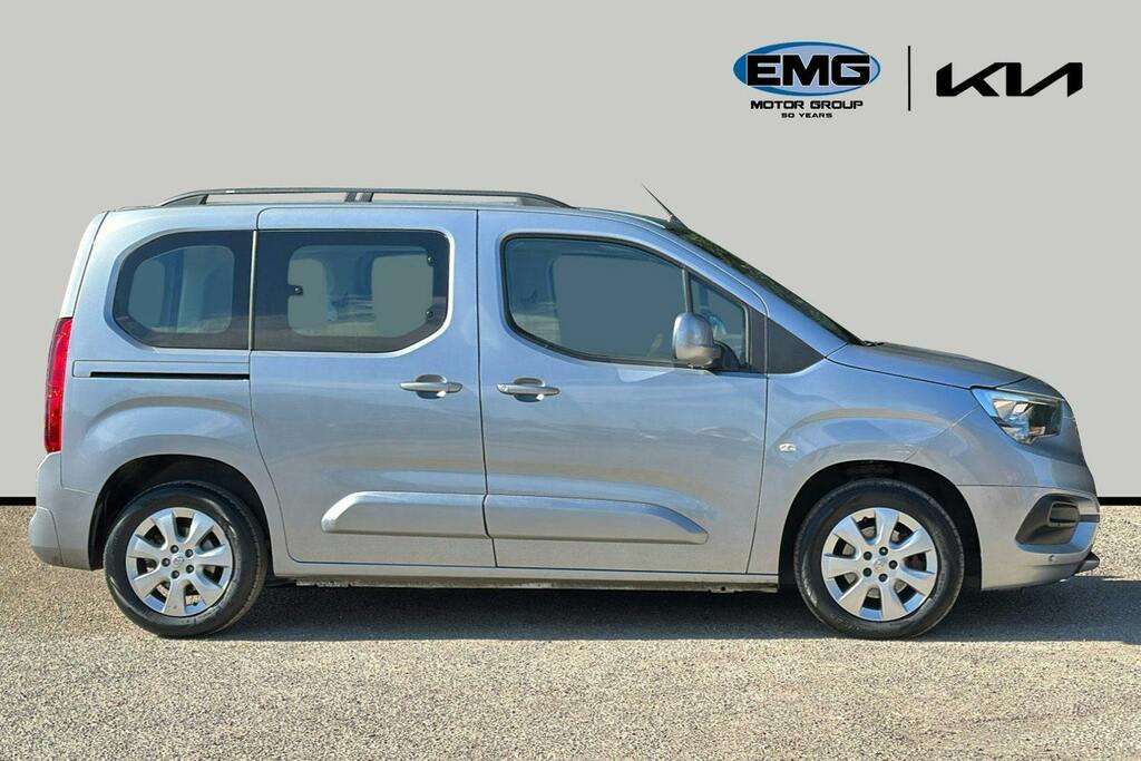 Vauxhall Combo Life 1.2 Turbo Gpf Energy Mpv Ss Grey #3