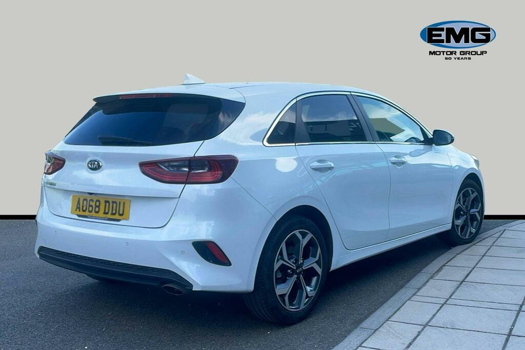 Kia Ceed 1.0 T Gdi 3 Hatchback Ss White #6