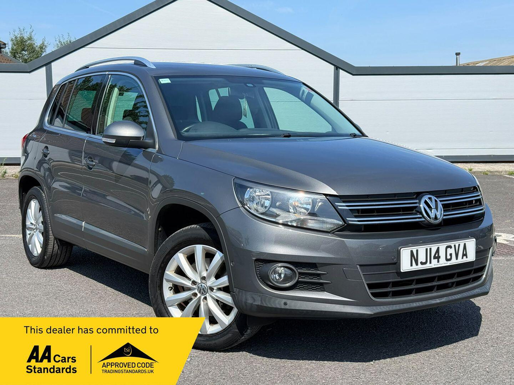 Volkswagen Tiguan Tiguan R Line Tdi Bluemotion Technology 4Motion S- White #1
