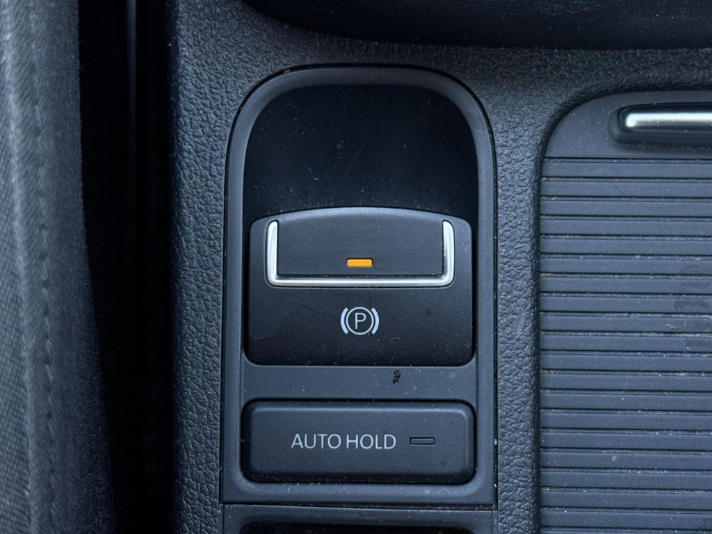 Volkswagen Tiguan Tiguan R Line Tdi Bluemotion Technology 4Motion S- White #41