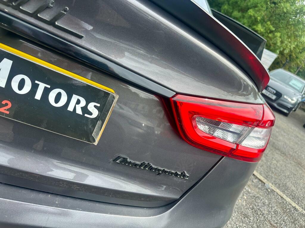 Maserati Quattroporte V6d Gransport White #24