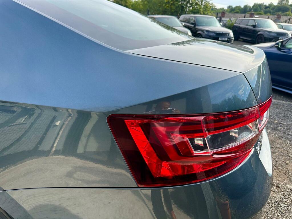Skoda Superb Estate 2.0 Tdi Se L Executive Dsg 6Spd 4Wd Eu Beige #25