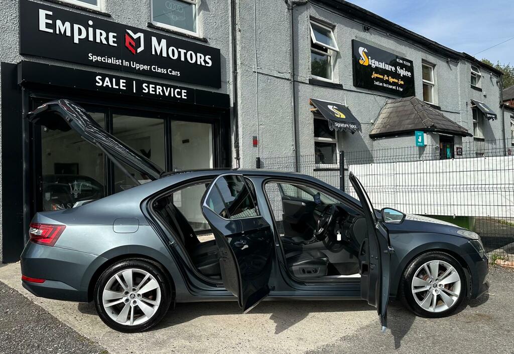 Skoda Superb Estate 2.0 Tdi Se L Executive Dsg 6Spd 4Wd Eu Beige #8