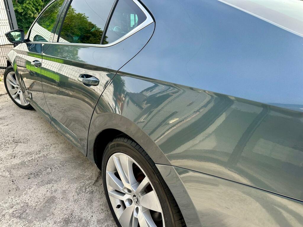 Skoda Superb Estate 2.0 Tdi Se L Executive Dsg 6Spd 4Wd Eu Beige #27