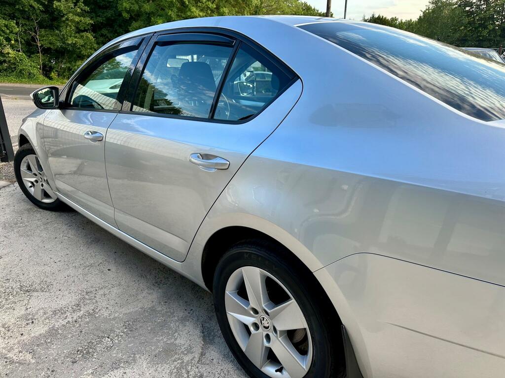 Skoda Octavia Se Silver #5
