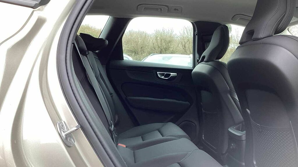 Volvo XC60 Core, T6 Awd Plug-in Hybrid, LR75KYG #6
