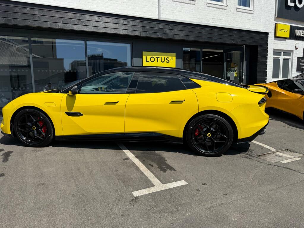 Lotus Emeya 102Kwh R 4Wd Dual Motor Yellow #5