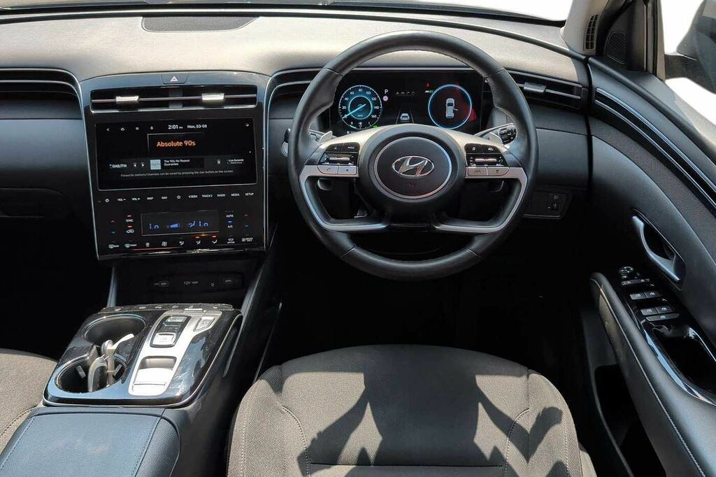 Hyundai Tucson 1.7 Crdi Blue Drive Se Nav Suv E White #12