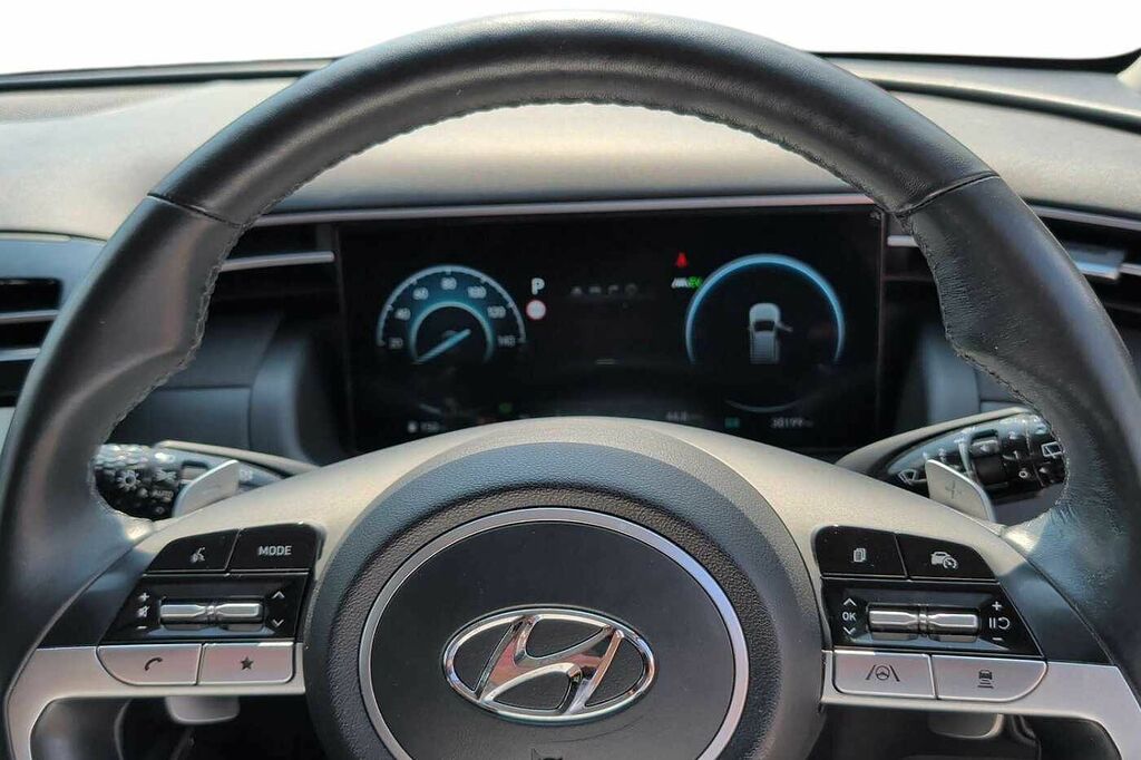 Hyundai Tucson 1.7 Crdi Blue Drive Se Nav Suv E White #13