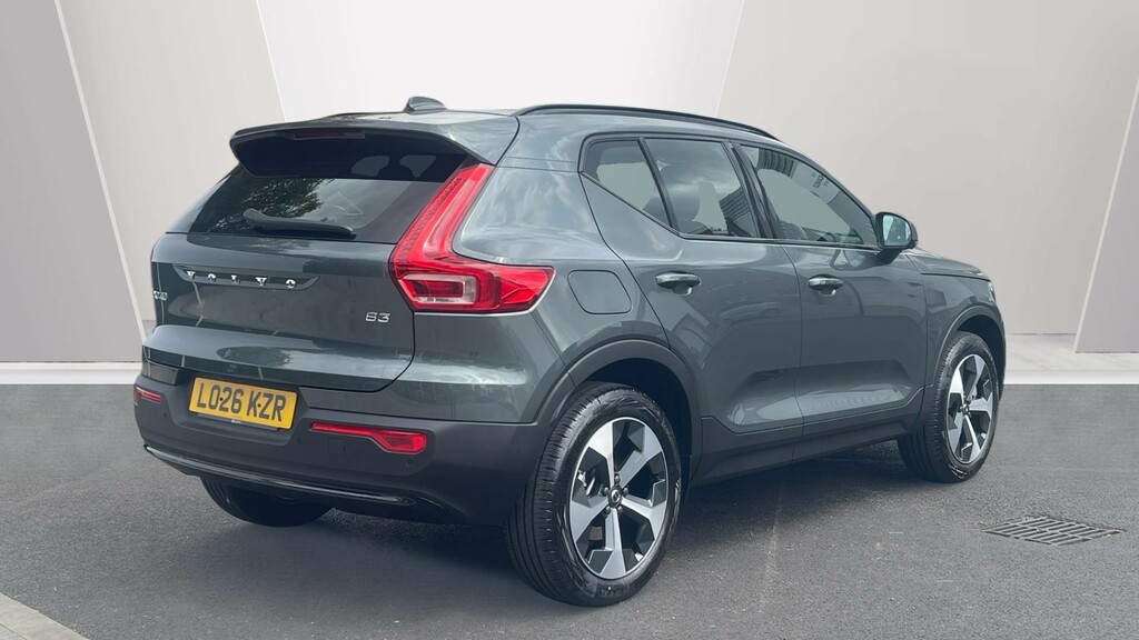 Volvo XC40 Plus, B3 Mild Hybrid, Dark #2