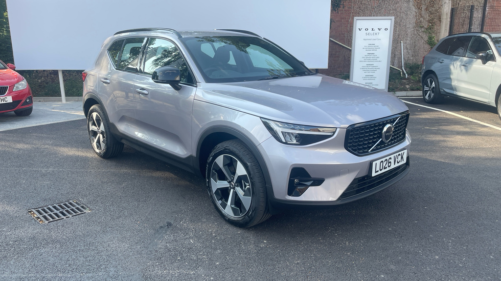 Volvo XC40 Plus, B3 Mild Hybrid, Dark Blue #42