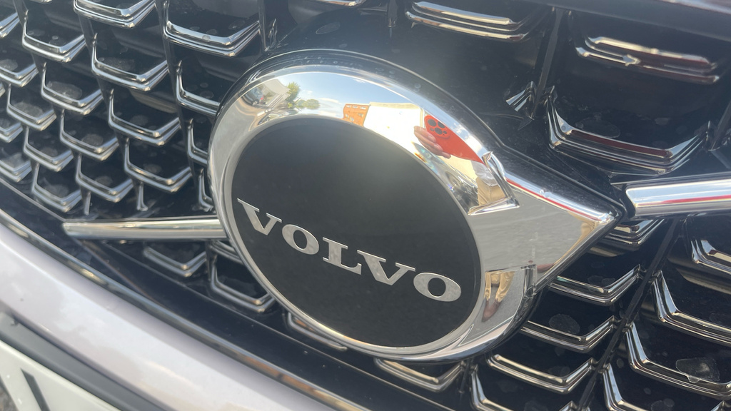 Volvo XC40 Plus, B3 Mild Hybrid, Dark Blue #39