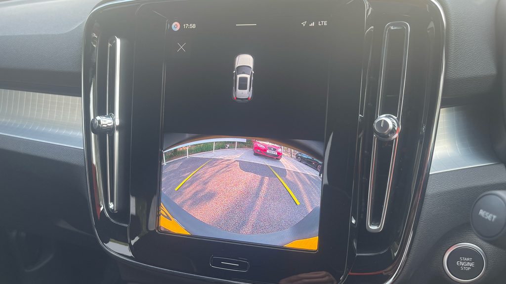 Volvo XC40 Plus, B3 Mild Hybrid, Dark Blue #44