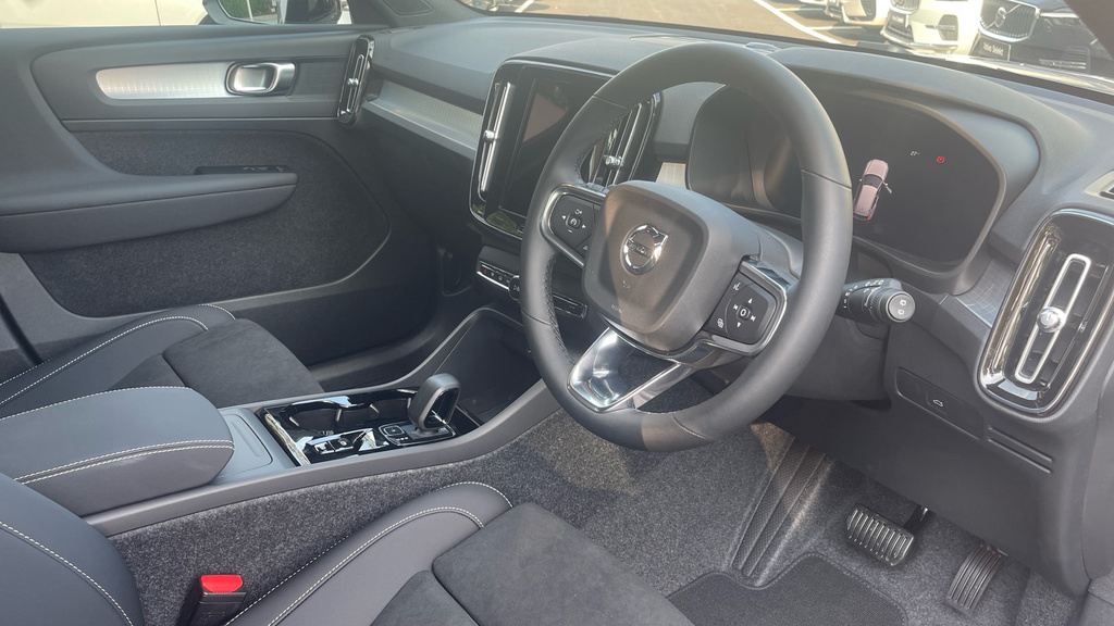 Volvo XC40 Plus, B3 Mild Hybrid, Dark Silver #4