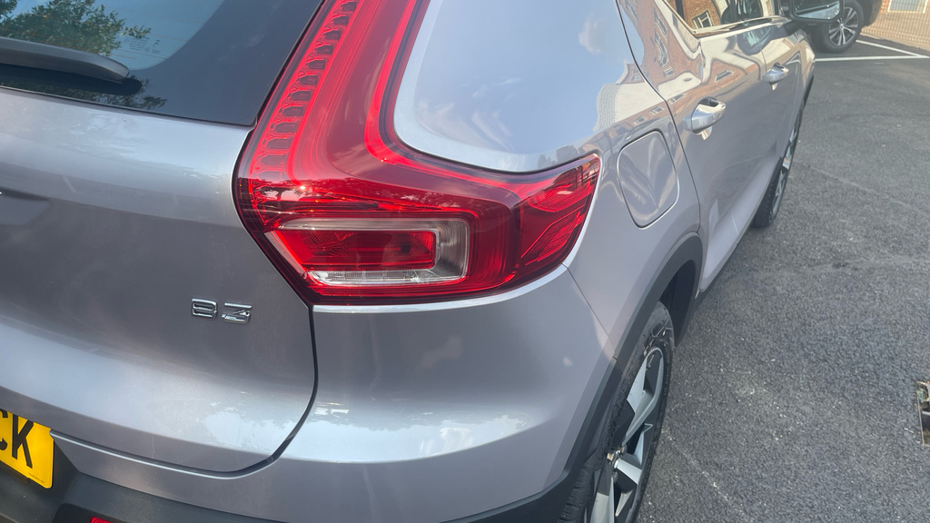 Volvo XC40 Plus, B3 Mild Hybrid, Dark Blue #40