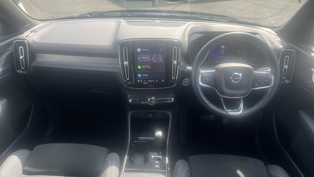 Volvo XC40 Plus, B3 Mild Hybrid, Dark LM22UJJ Black #5