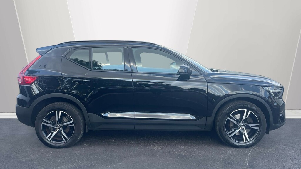 Volvo XC40 Plus, B3 Mild Hybrid, Dark LM22UJJ Black #3