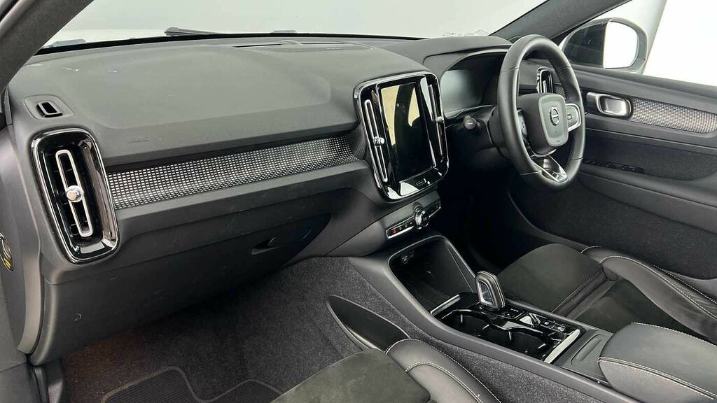 Volvo XC40 R-design, T3 YR71SWW White #6