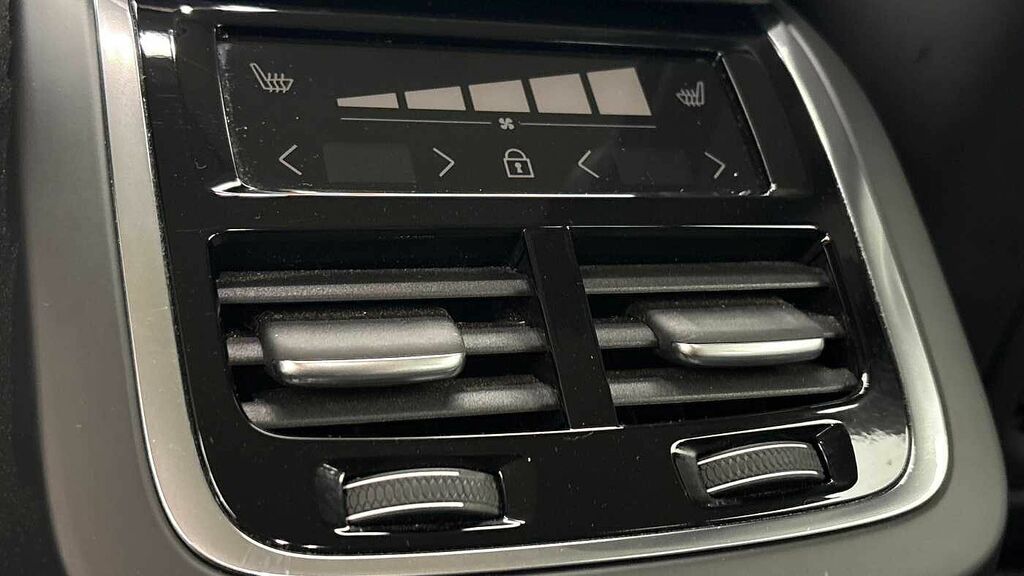 Volvo V60 Plus, B4 Mild Hybrid, Dark Blue #16