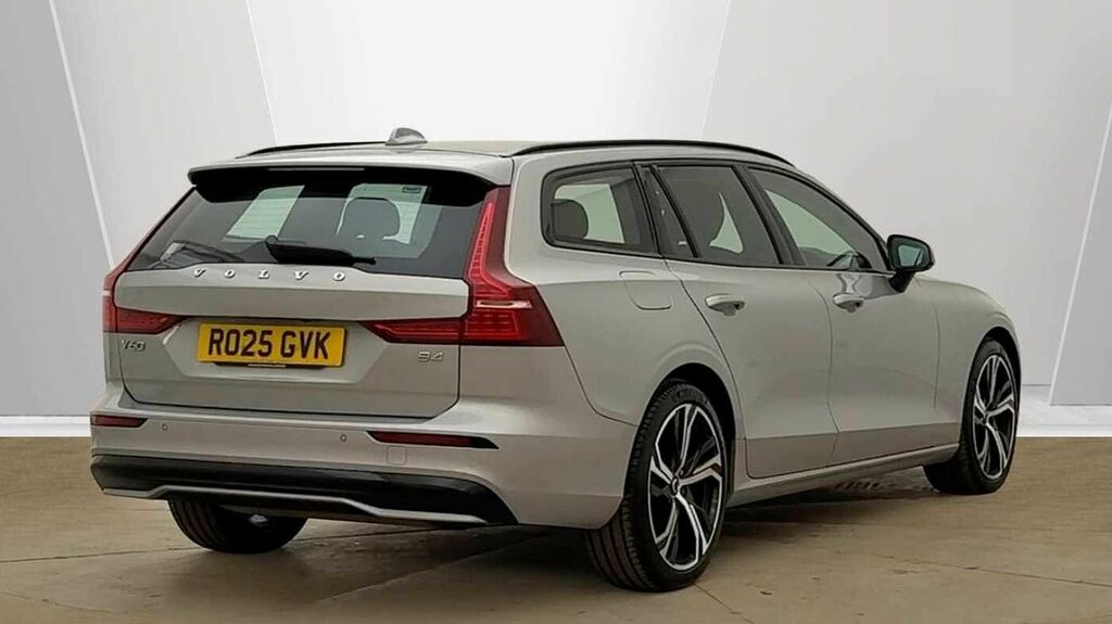 Volvo V60 Plus, B4 Mild Hybrid, Dark Silver #3