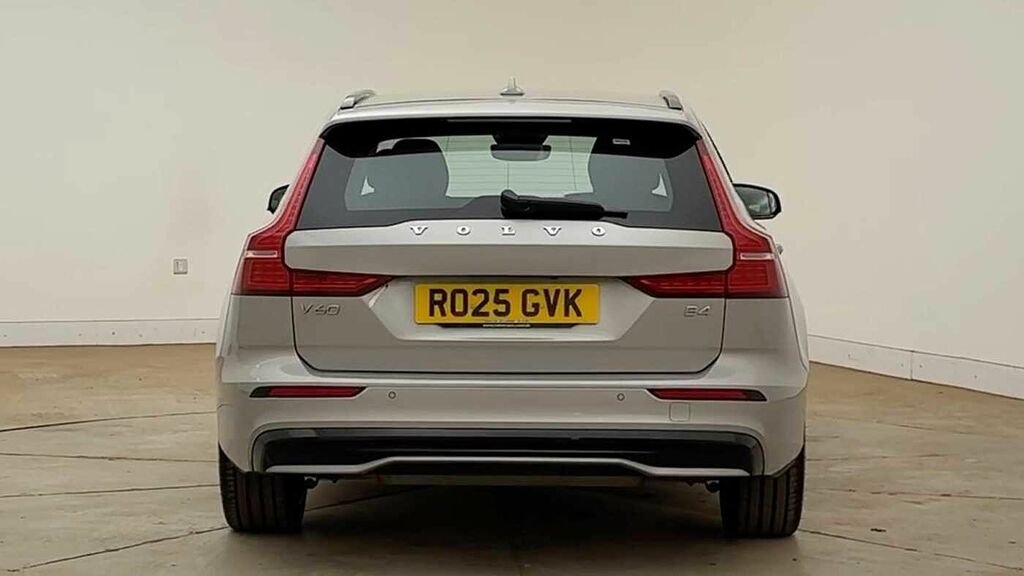 Volvo V60 Plus, B4 Mild Hybrid, Dark Silver #4