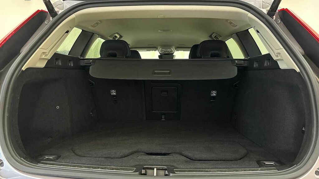 Volvo V60 Plus, B4 Mild Hybrid, Dark Silver #5