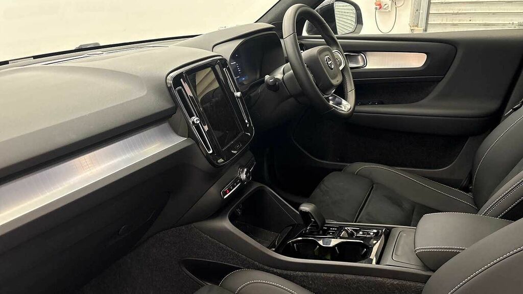 Volvo XC40 Plus, B3 Mild Hybrid, Dark Blue #6