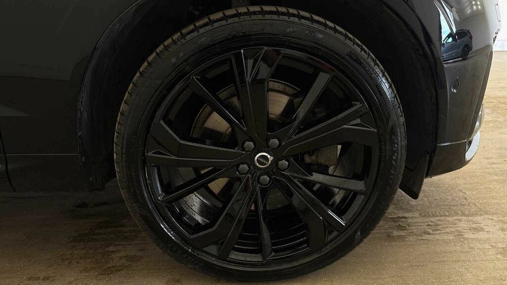 Volvo XC60 Black Edition Ultra, B5 Awd Mild Hybrid, Black #4