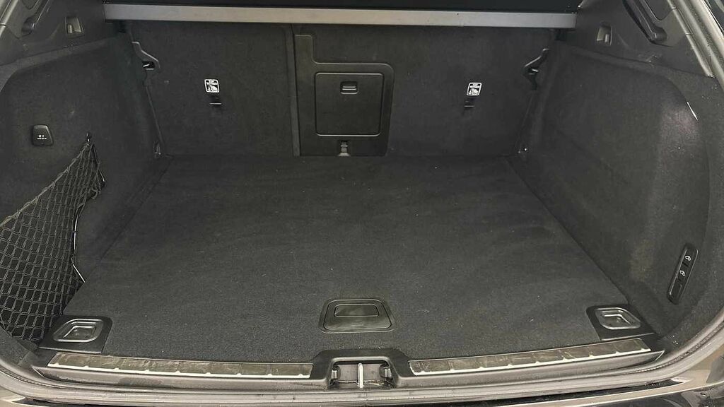 Volvo XC60 Black Edition Ultra, B5 Awd Mild Hybrid, Black #5