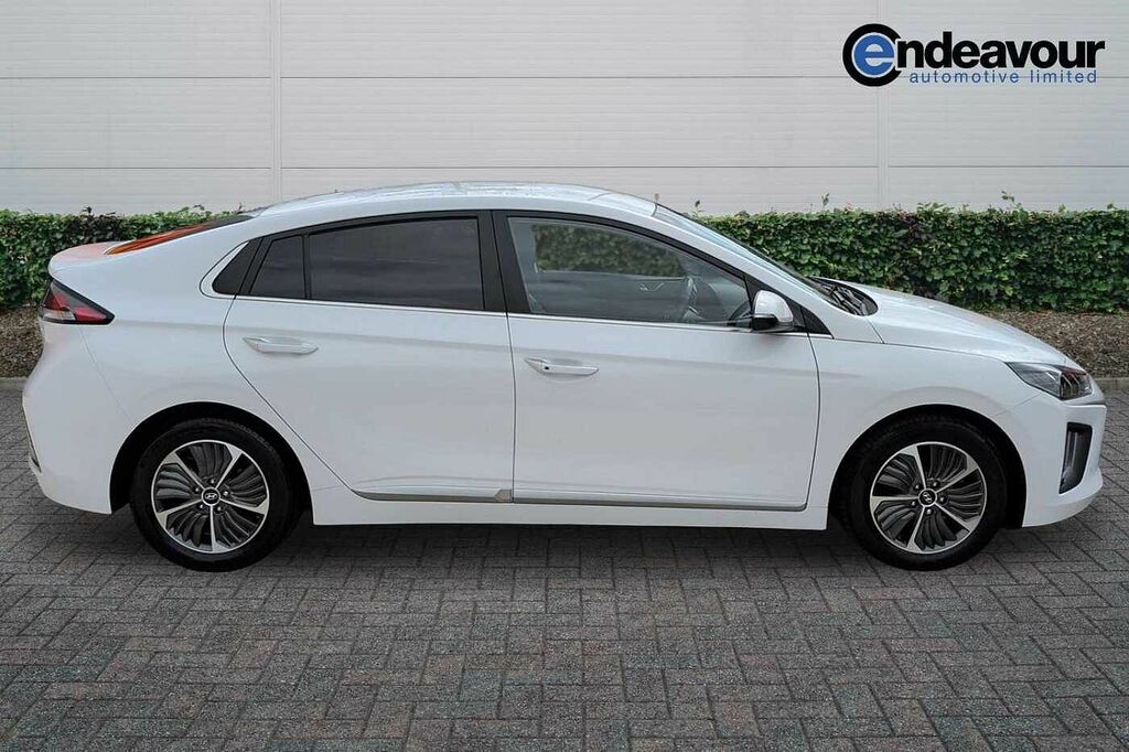 Hyundai Ioniq 1.6 Gdi Plug-in Hybrid Premium Se Dct White #2