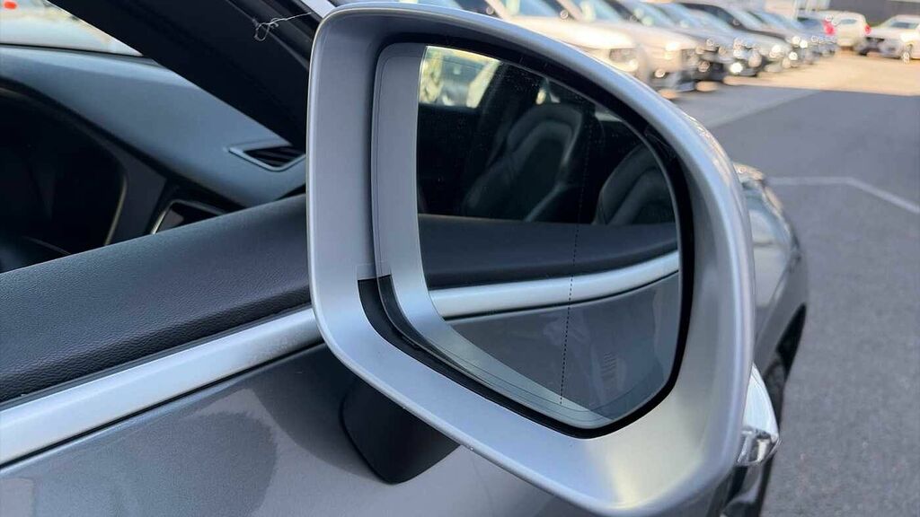 Volvo XC60 2.0 T5 250 R Design Awd Geartronic Grey #29