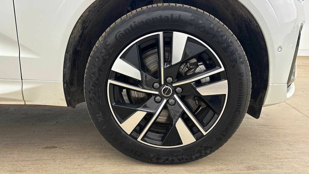 Volvo XC60 Plus, B5 Awd Mild Hybrid, Dark White #4