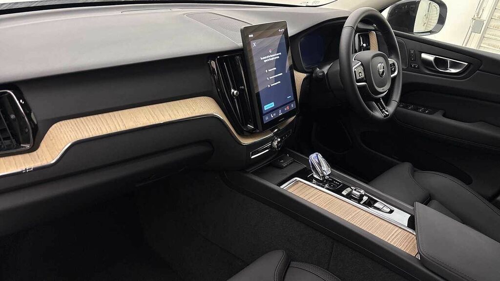 Volvo XC60 Plus, B5 Awd Mild Hybrid, Dark White #6