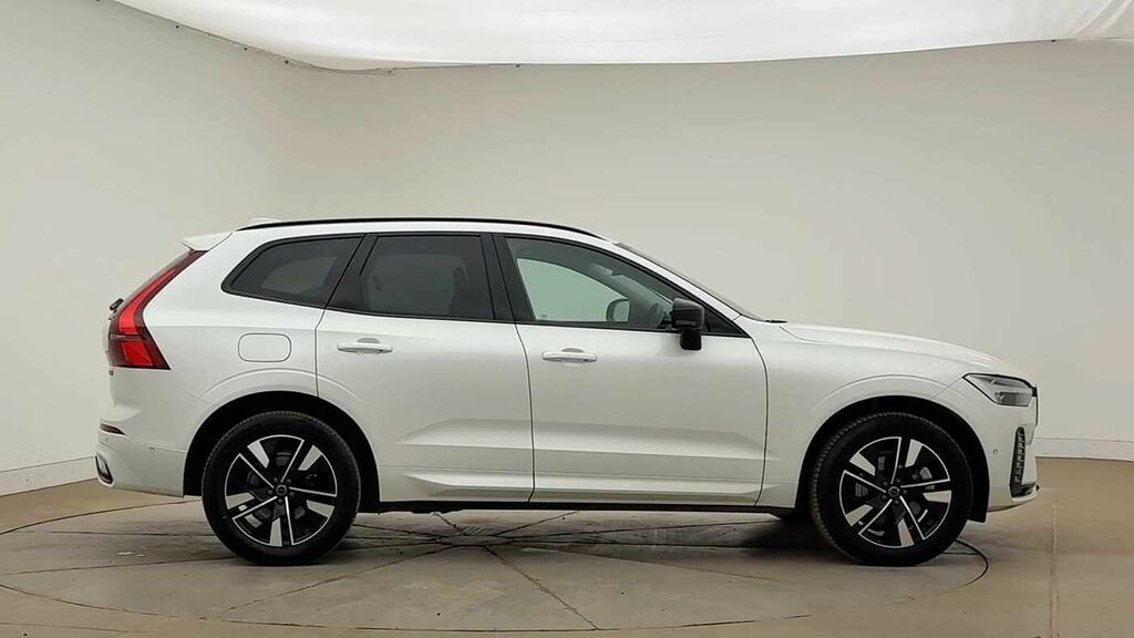 Volvo XC60 Plus, B5 Awd Mild Hybrid, Dark White #2