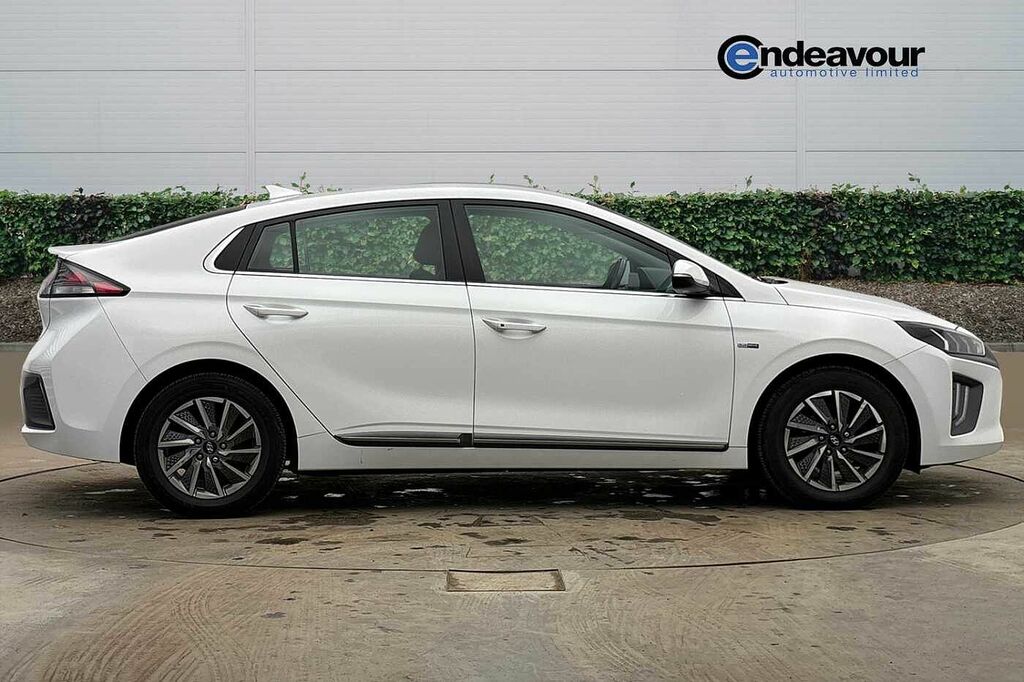 Hyundai Ioniq 100Kw Premium 38Kwh White #4