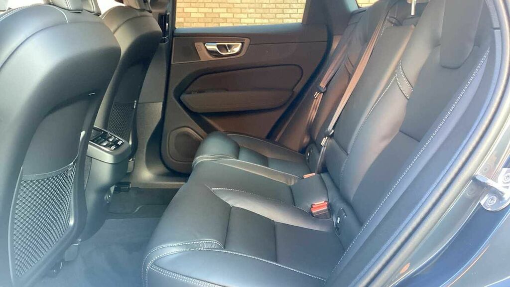 Volvo XC60 Core, T6 Awd Plug-in Hybrid, Blue #31