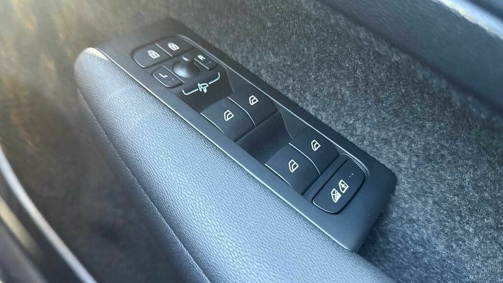 Volvo XC40 B3 Mild Hybrid Ultra Dark Blue #22