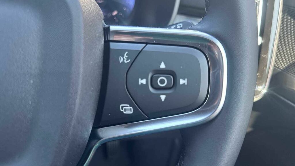 Volvo XC40 B3 Mild Hybrid Ultra Dark Blue #20