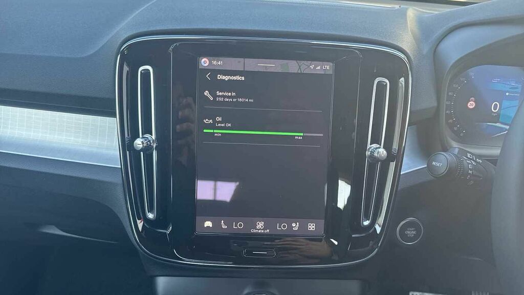 Volvo XC40 B3 Mild Hybrid Ultra Dark Blue #15