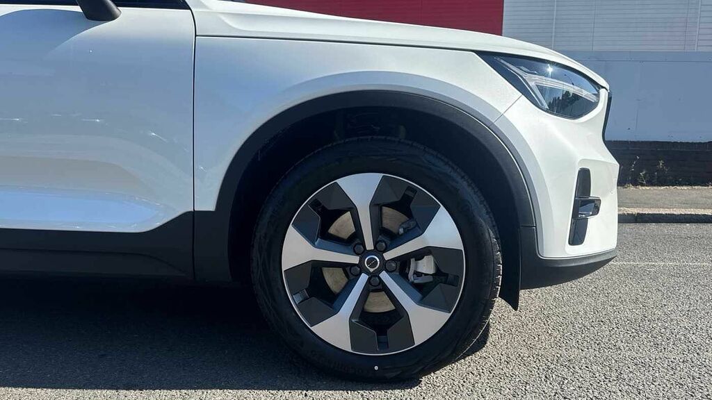 Volvo XC40 B3 Mild Hybrid Ultra Dark Blue #9