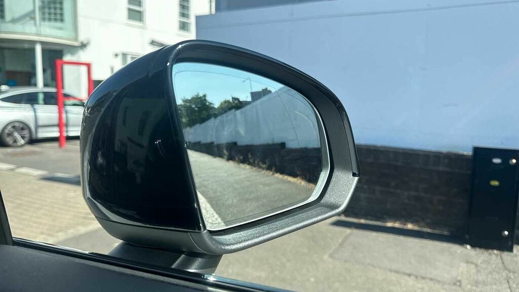 Volvo XC40 B3 Mild Hybrid Ultra Dark Blue #25