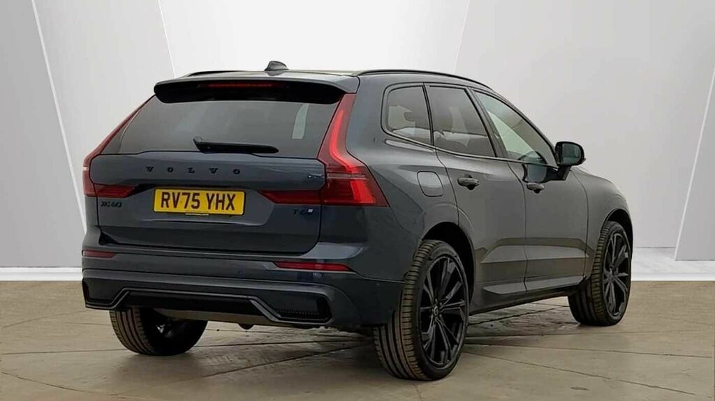 Volvo XC60 Black Edition Plus, T6 Awd Plug-in Hybrid, Electri Blue #3